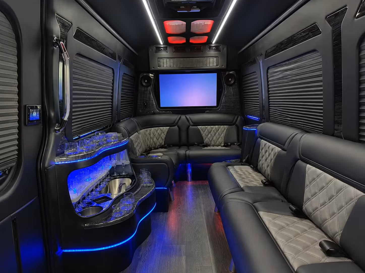 tyler corporate event bus rentals for golf dinners and retreats