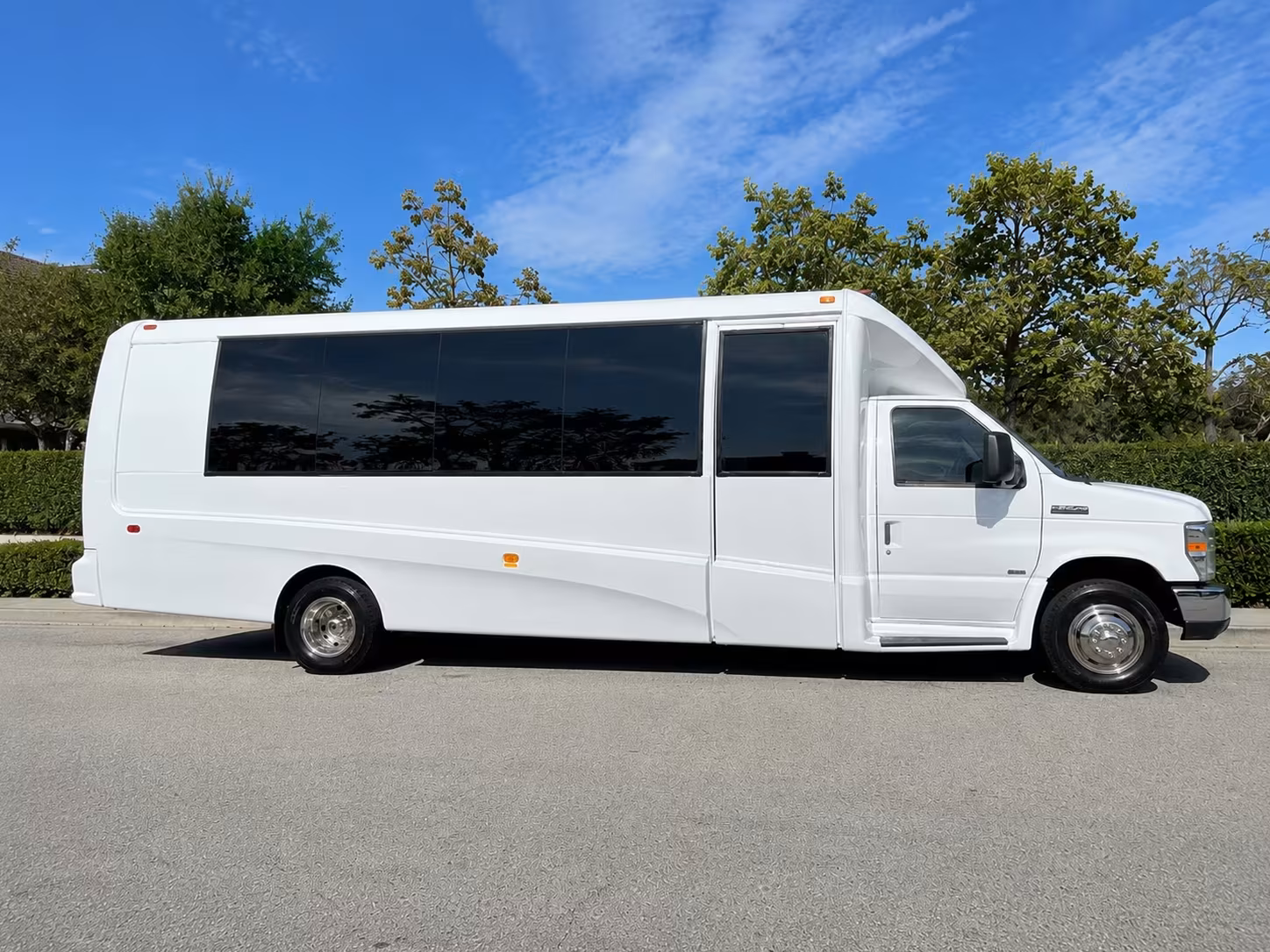 tyler minibus rentals motorcoaches and sprinter vans in one place