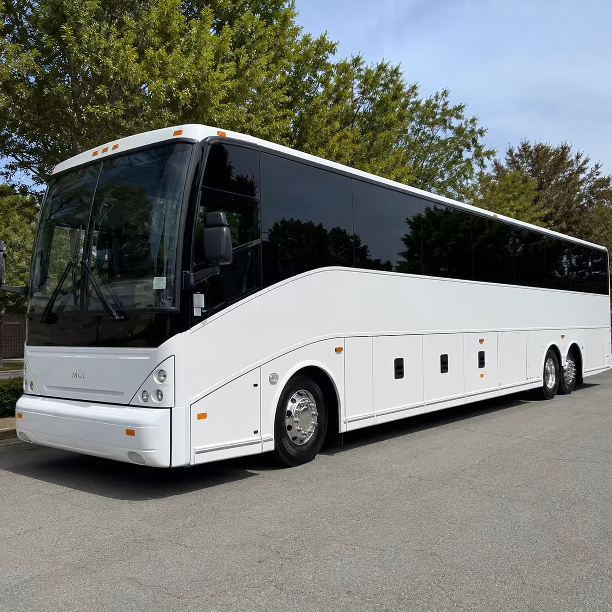 tyler pounds regional airport shuttle buses for groups