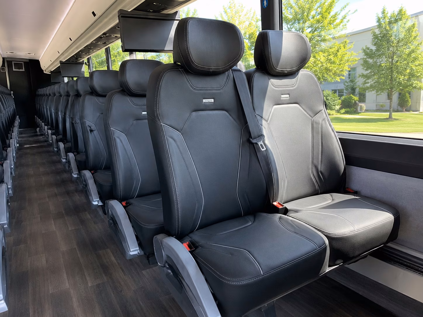 tyler wedding shuttle buses between popular venues